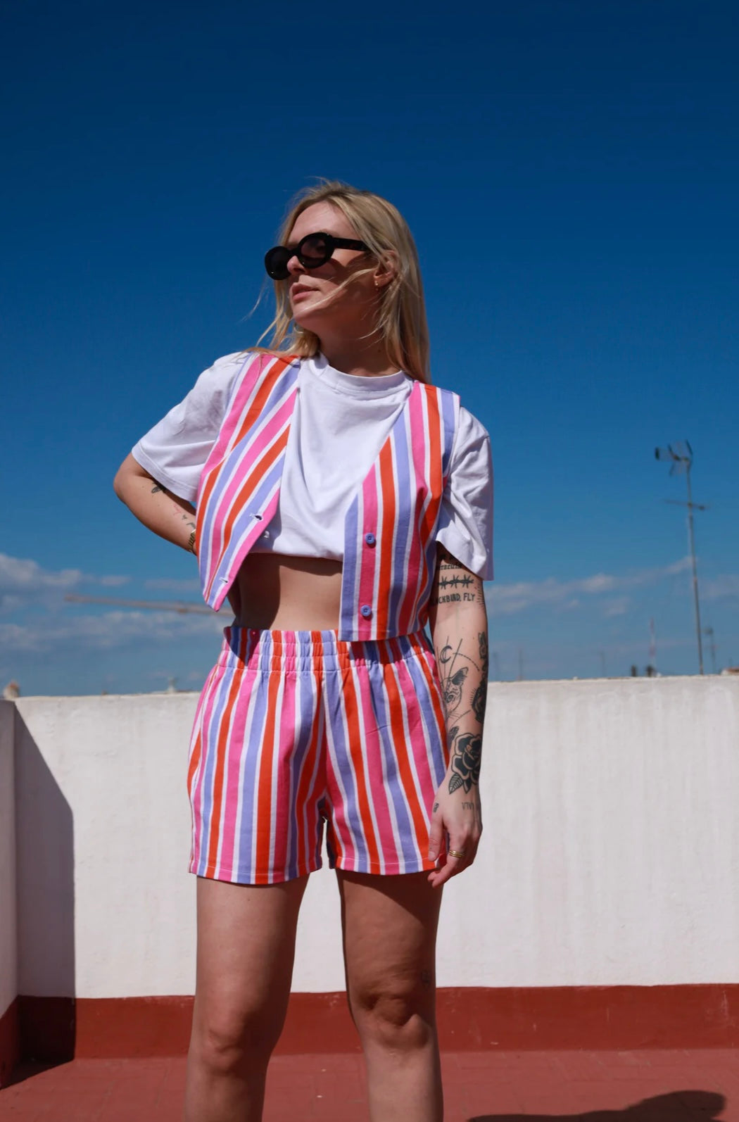 LEO shorts