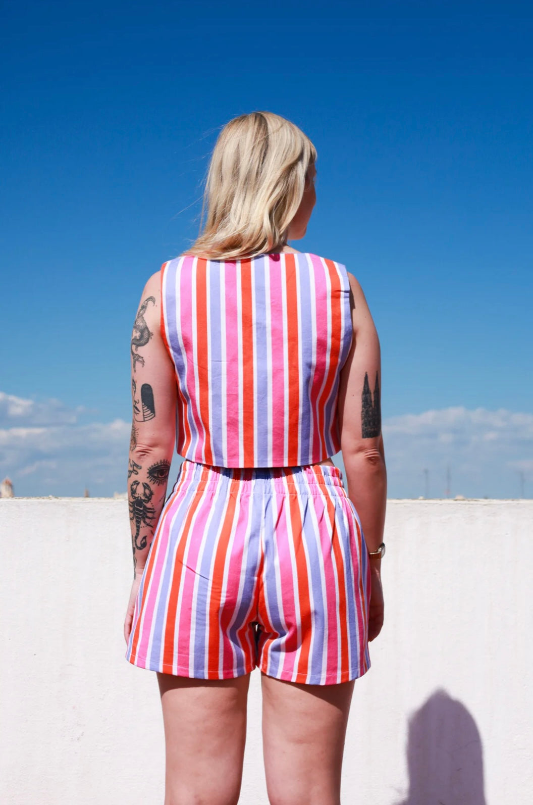 LEO shorts