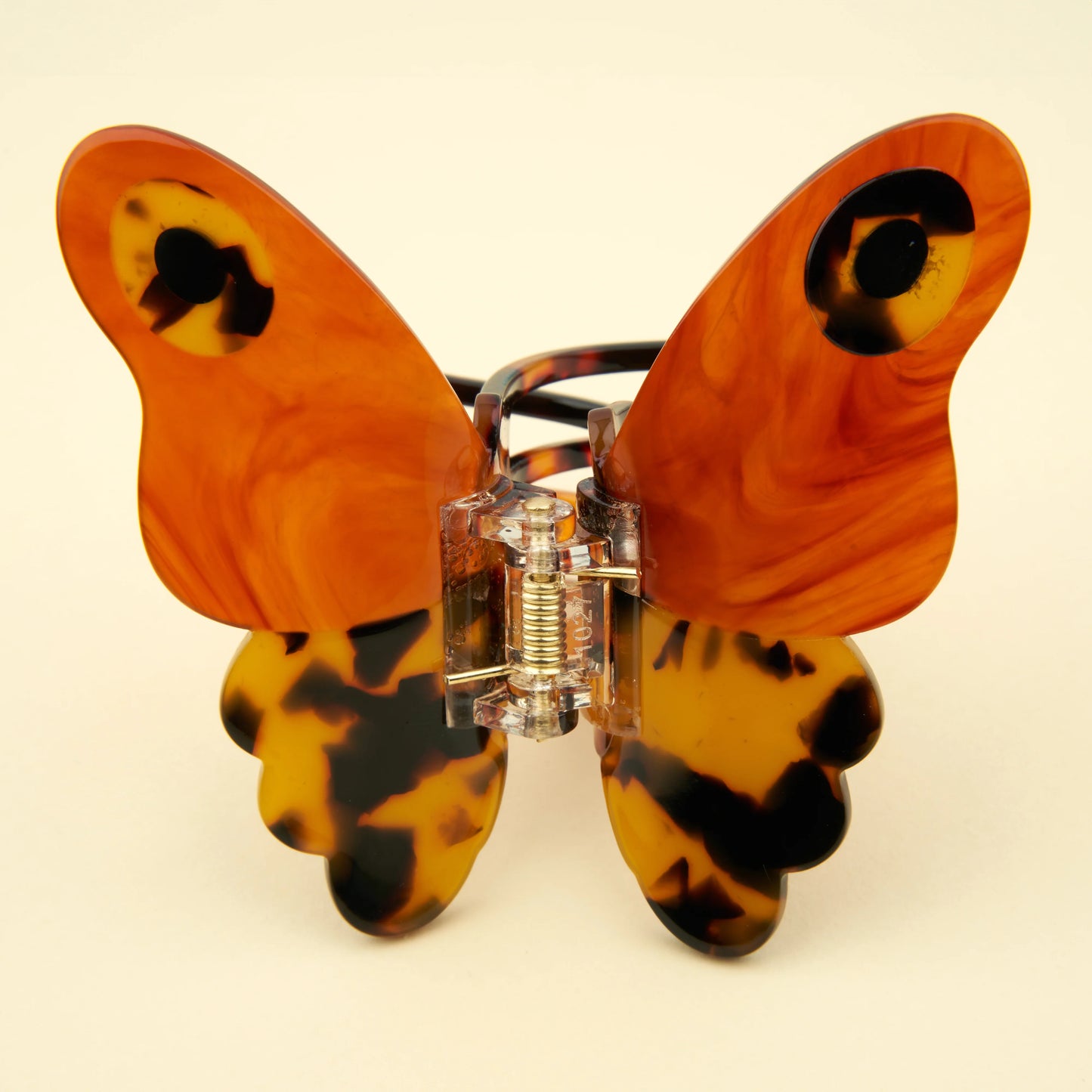 Moth hair claw