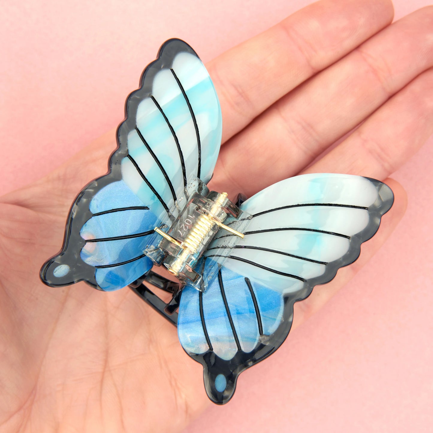 Blue butterfly hair claw🦋