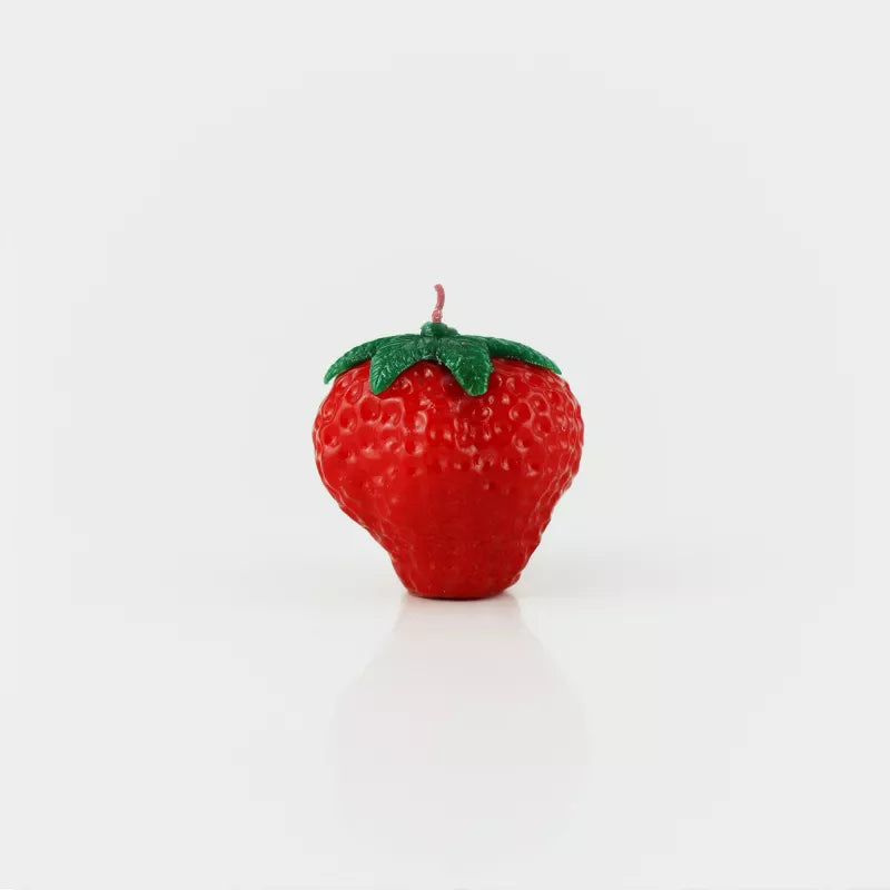 Strawberry candle š