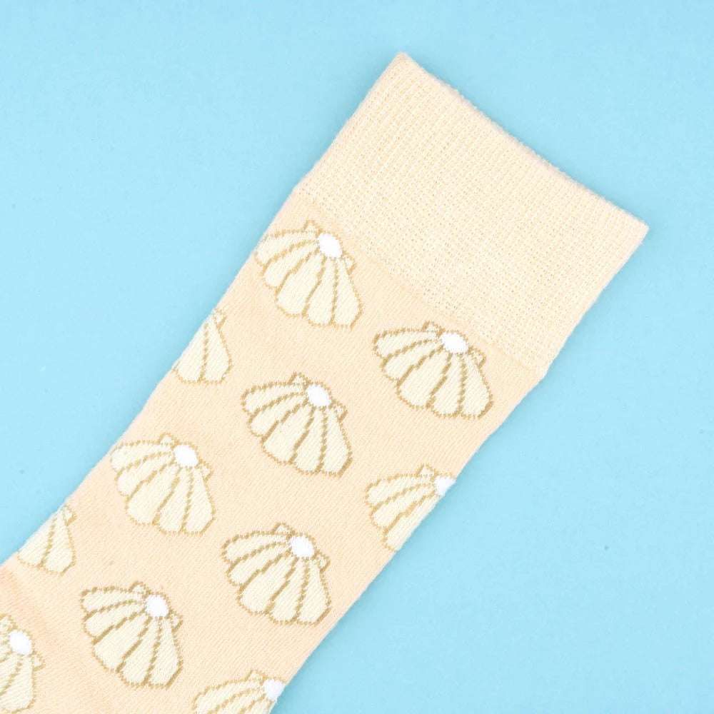 Scallop shell socks