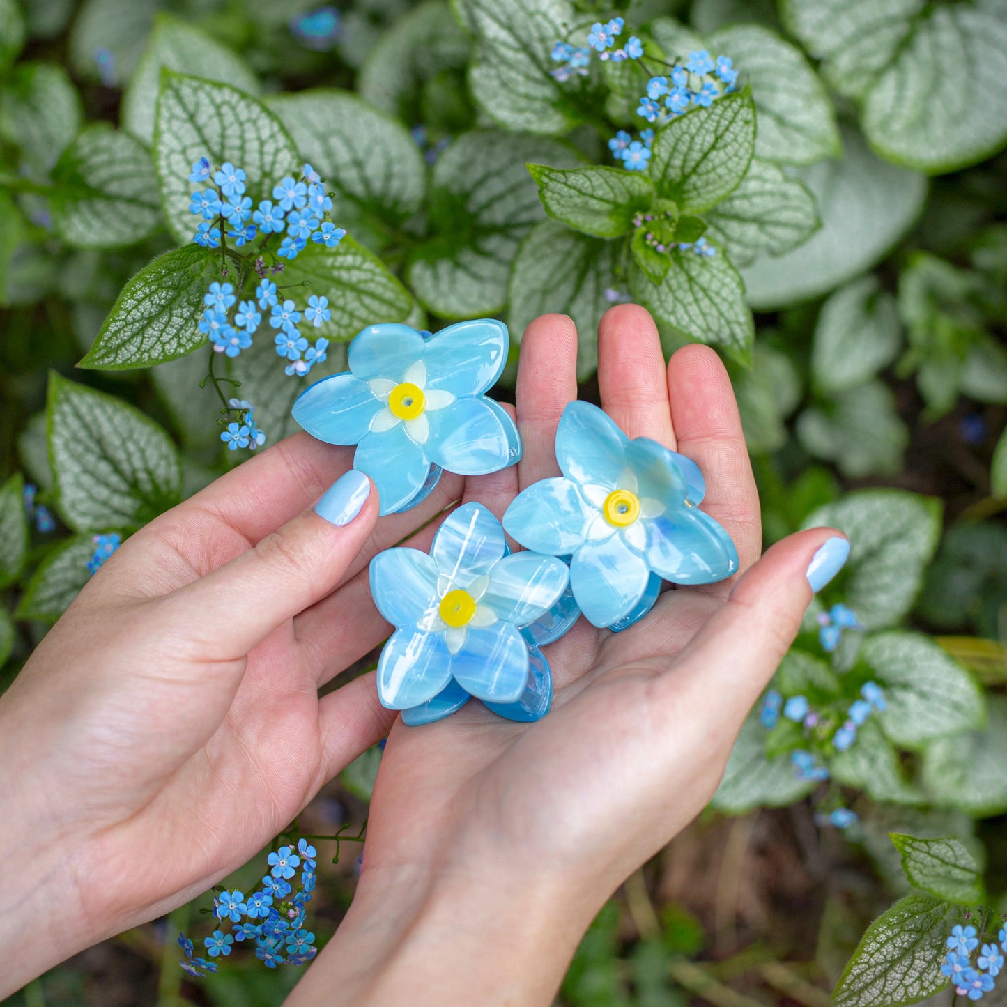Forget me not hair claw
