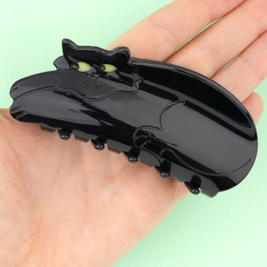 Black cat hair claw 🐈‍⬛